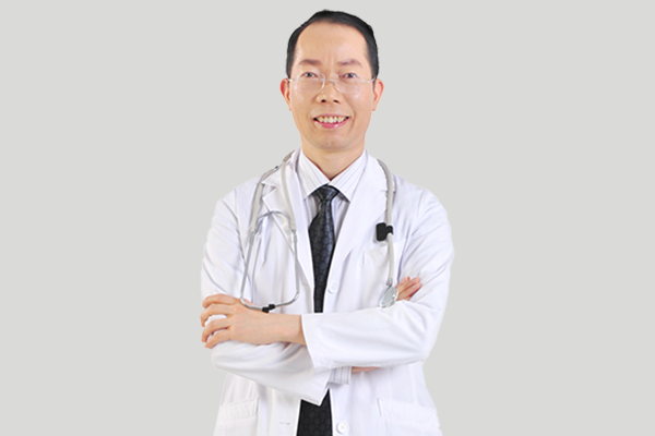 楊福強愛康健牙醫